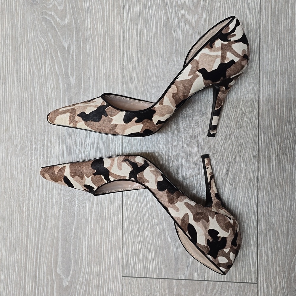 Betsy Johnson Printed Cow Hair Heels size 9.5 - Picture 4 of 10